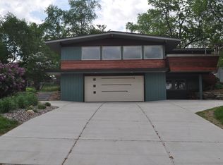 311 Nesheim Trl, Mount Horeb, WI 53572