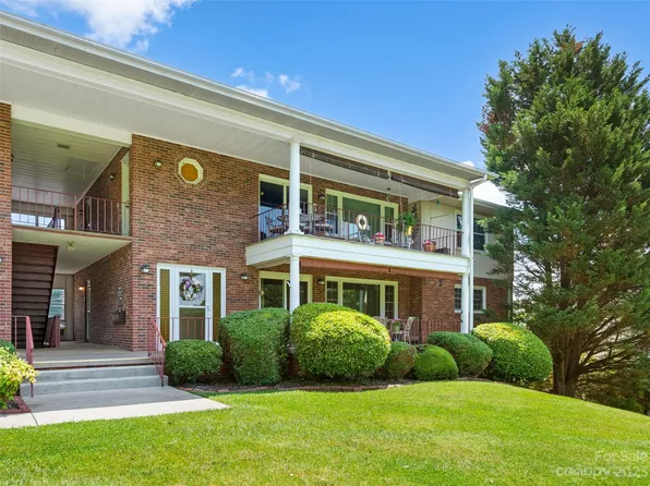 410 Golf View Condo Ln Condo Lane 2, Hendersonville, NC 28739