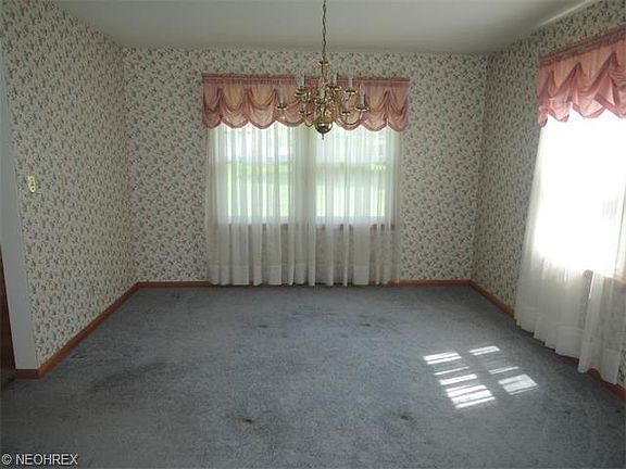 4th image of 1841 Lancaster Dr