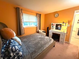 72 Wilson Dr, Framingham, MA 01702
