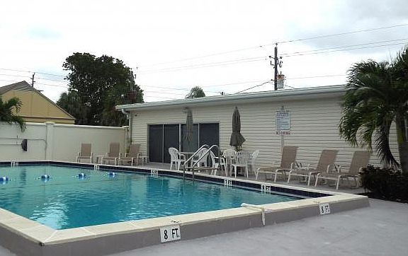 4th image of 837 Cape Haze Ln #0