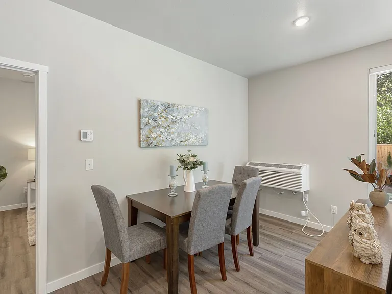 1779 Village Ln SE — Photo 23