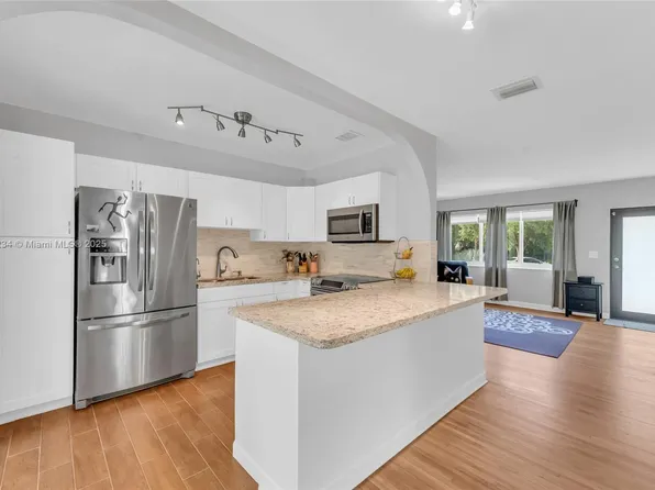 6023 SW 59th St, South Miami, FL 33143