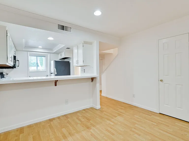 1006 Summerplace Dr — Photo 14