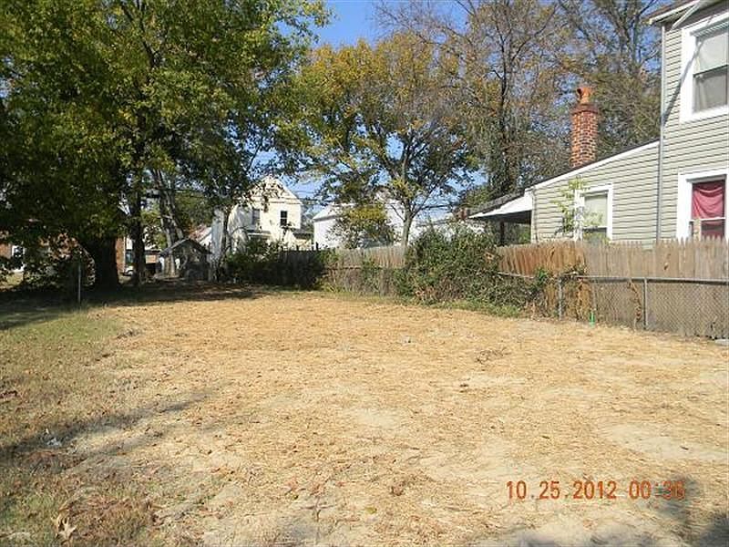 2nd image of 2017 Dinwiddie Ave