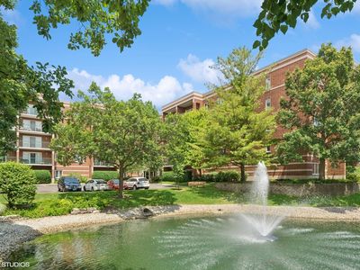 5225 N Riversedge Ter APT 511, Chicago, IL, 60630