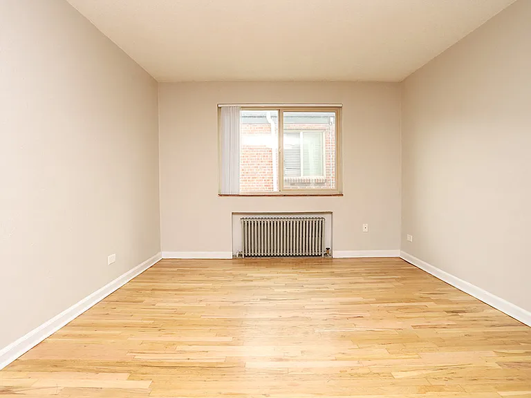 Logan Terrace — Photo 10