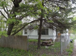 1208 W South Ave, Spring Grove, IL 60081