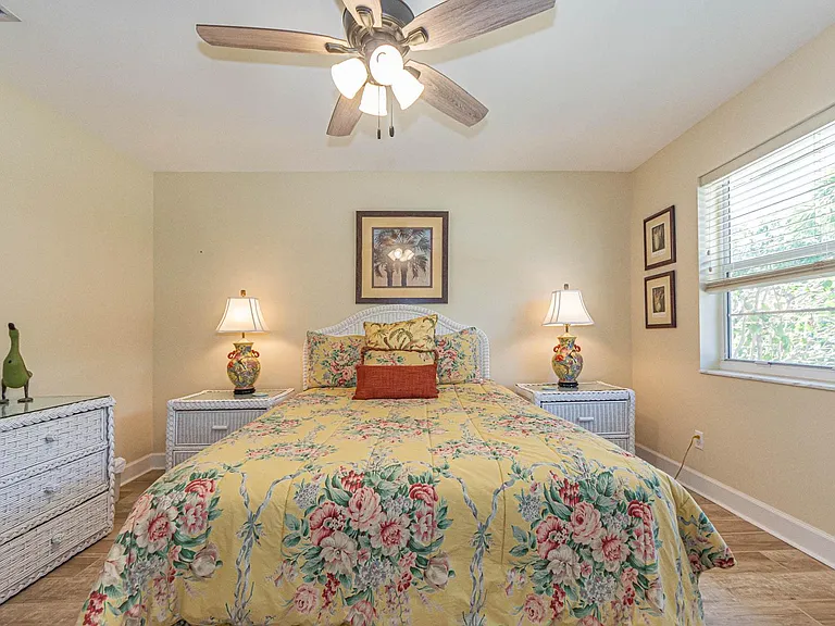 Turtle Cove Ln — Photo 17
