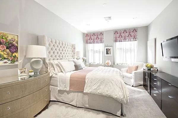 Sold by Stribling | media 18