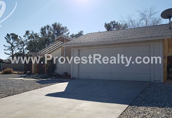 3rd image of 15123 Wildrose St