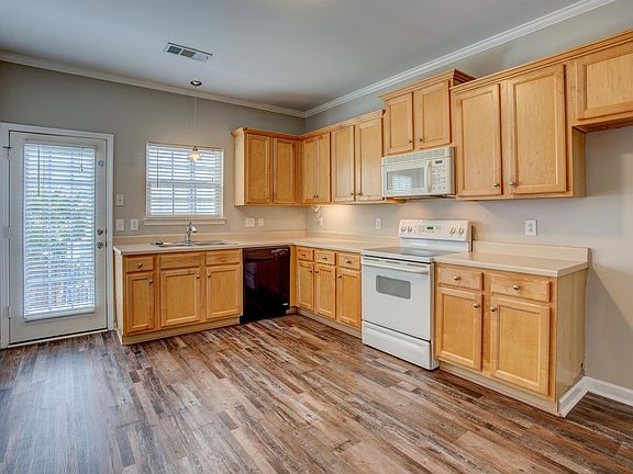 5th image of 1101 Downs Blvd APT 78