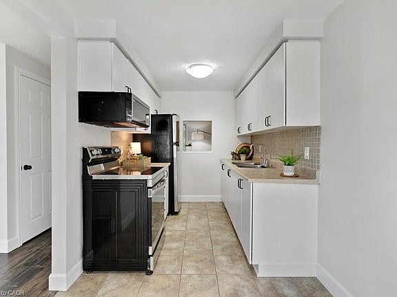 4th image of 700 Erinbrook Dr #22