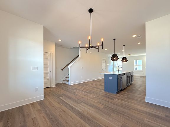 2nd image of 952 Allen Park Dr