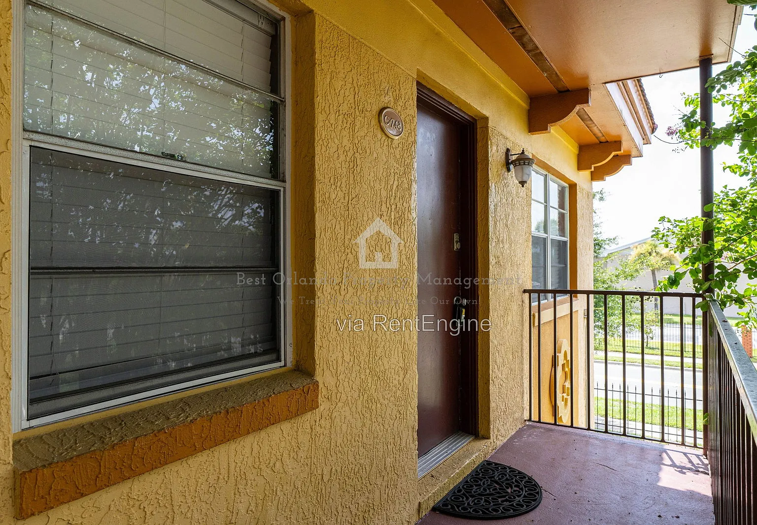 3 bed, 2.0 bath, 700 sqft, $1,400 — Photo 2