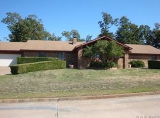 1806 Mockingbird Ln, McAlester, OK 74501