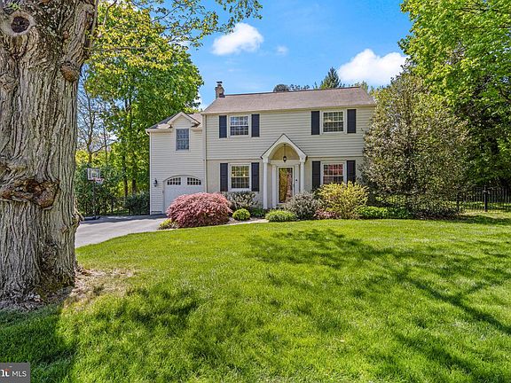 2nd image of 290 Wentworth Rd