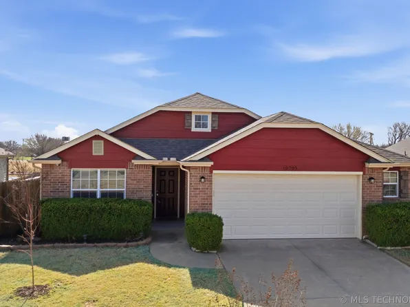 10705 N 154th East Ave, Owasso, OK 74055