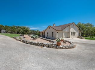 1018 Coyote Ridge Dr, Spring Branch, TX 78070