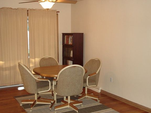 Dining room off kitchen