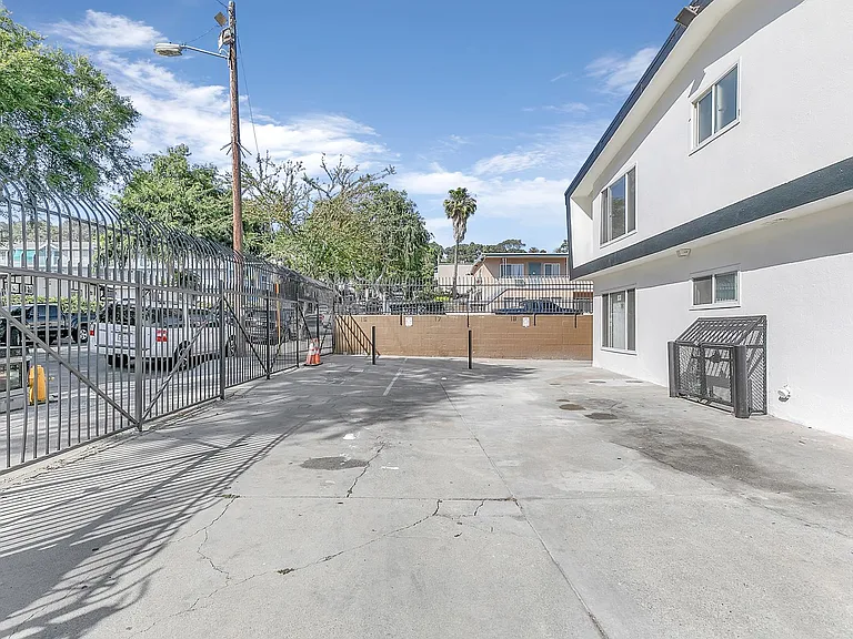 3318 Drew Street — Photo 19