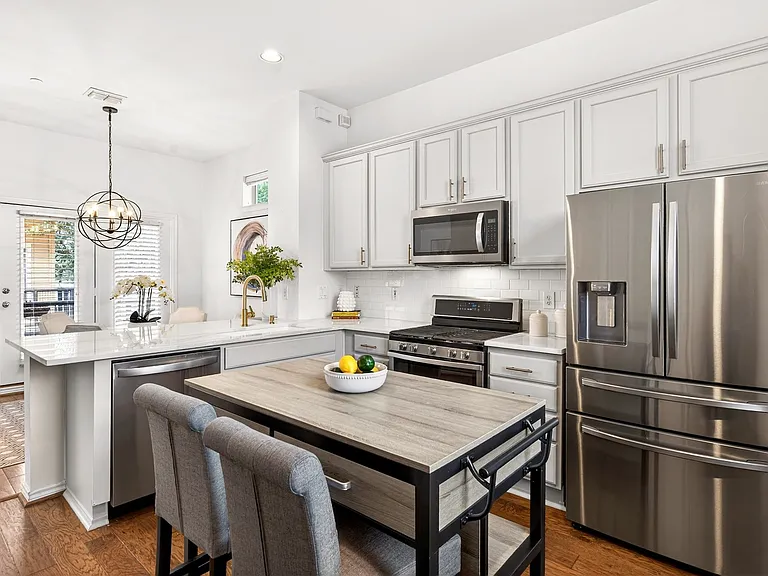 4050 McKinney Ave #12 — Photo 9
