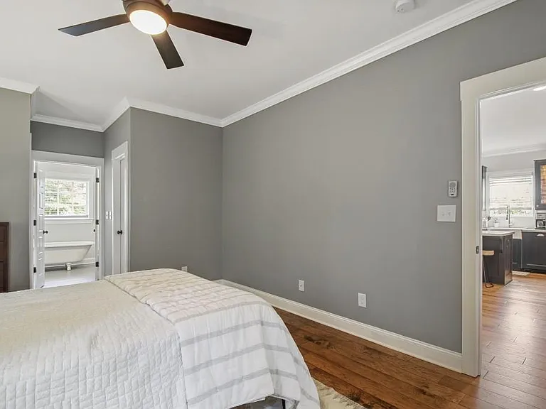 947 Delmar Ave SE — Photo 15