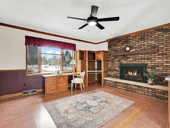 3rd image of 4292 Pleasant Hollow ROAD