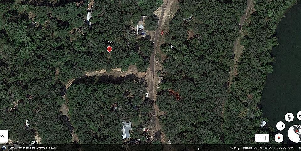 2nd image of 23661 Holly Rd