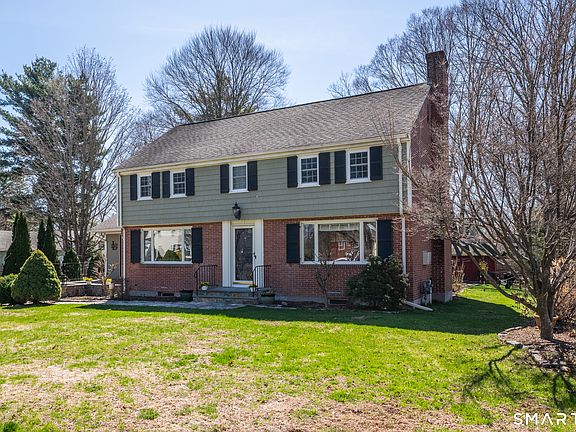 3rd image of 18 Ripley Road