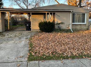 15120 Oak Park Blvd, Oak Park, MI 48237