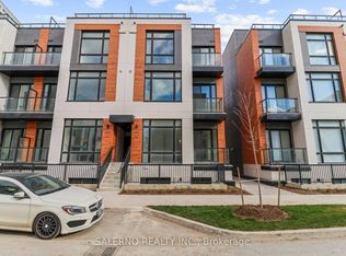 8 David Eyer Rd #1214, Richmond Hill, ON L4S 0N3
