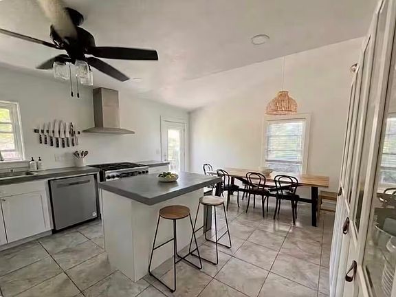 5th image of 1113 Cheatham St