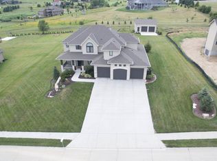 12818 N 185th St, Bennington, NE 68007