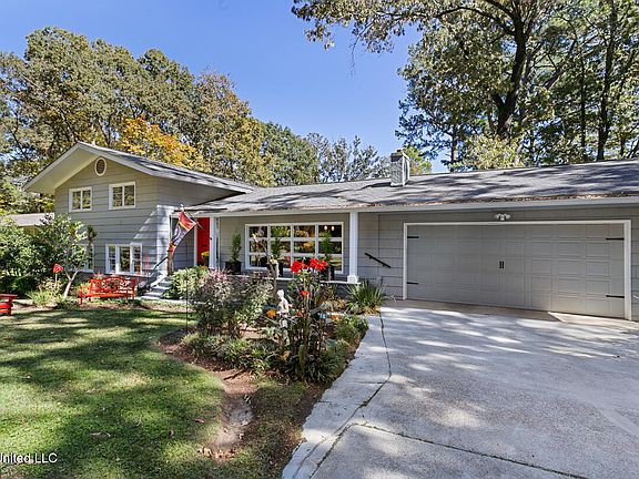 3rd image of 4424 Northover Dr