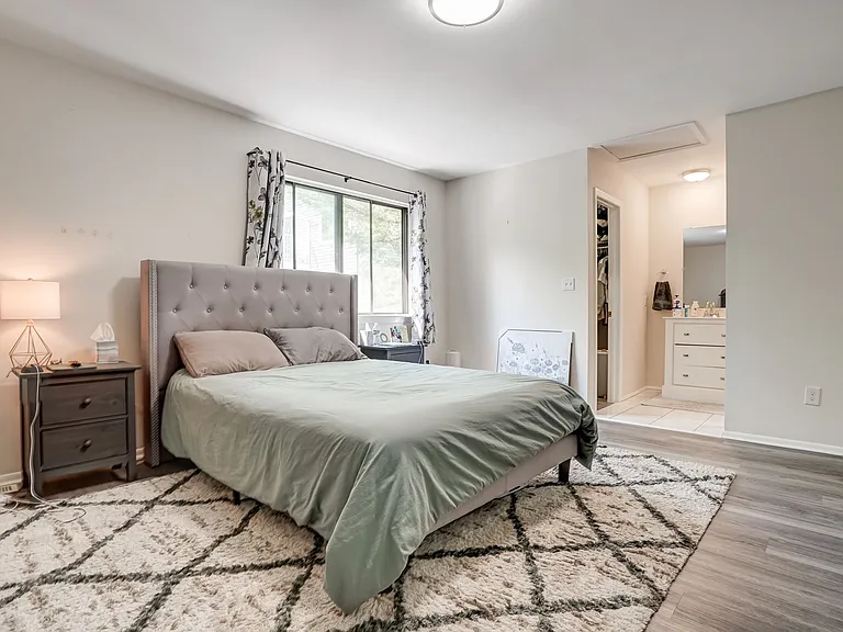 165 Essex Ave #110 — Photo 9