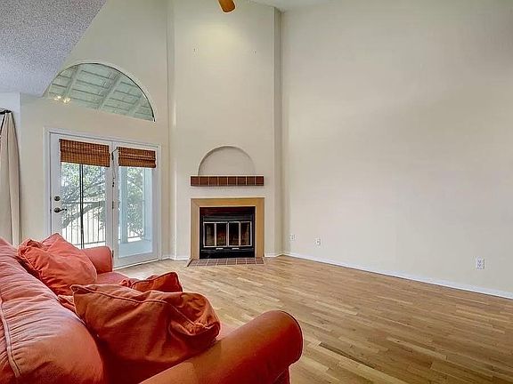 Living Space/High Ceiling