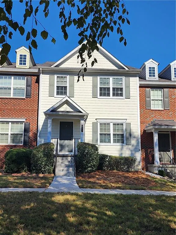 2 bed, 2.5 bath, 1870 sqft, $2,050 — Photo 1