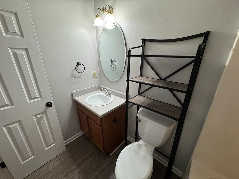 6947 Raritan Dr — Photo 21