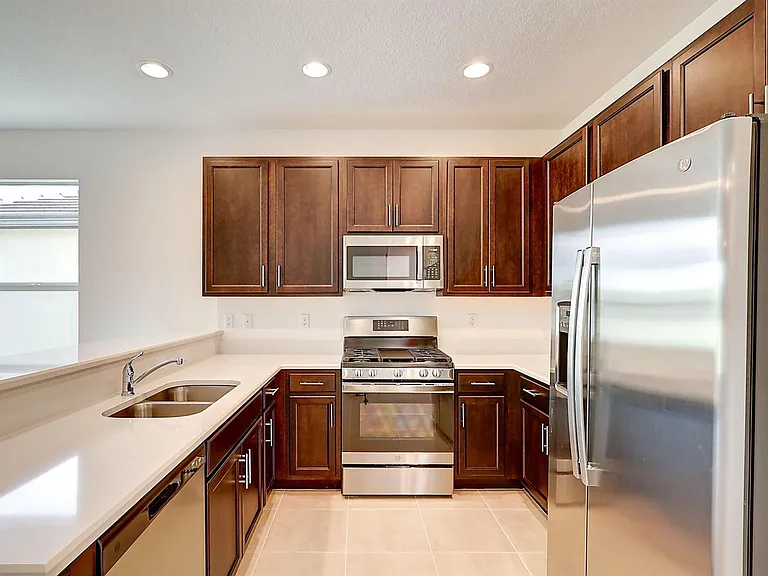 13549 SW Oceanus Blvd — Photo 20