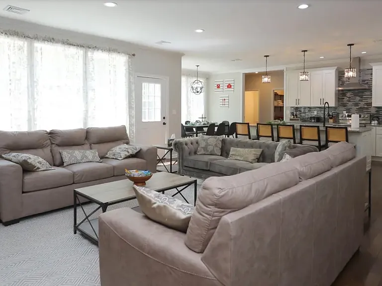 1436 Astolat Rd — Photo 6