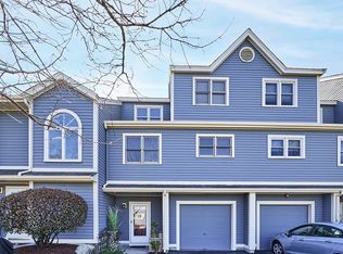 11 Blueberry Way UNIT 11, Peabody, MA 01960