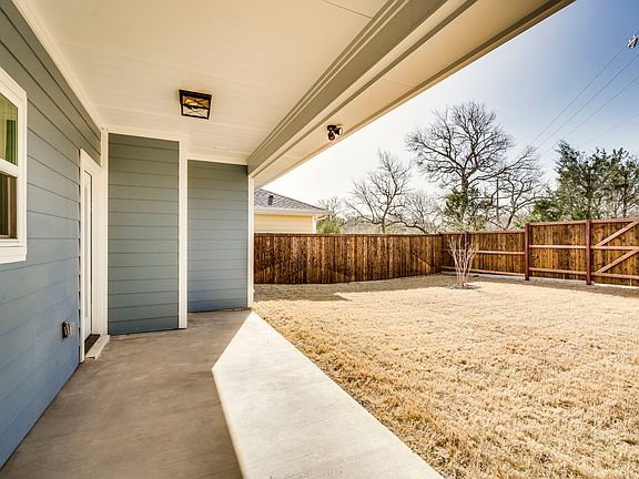 5th image of 314 Woodside Trl