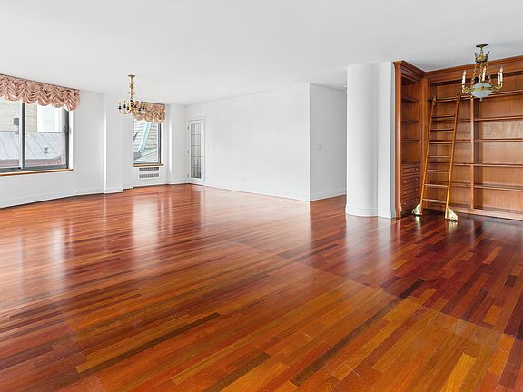 4th image of 155 W 70th St APT 11A