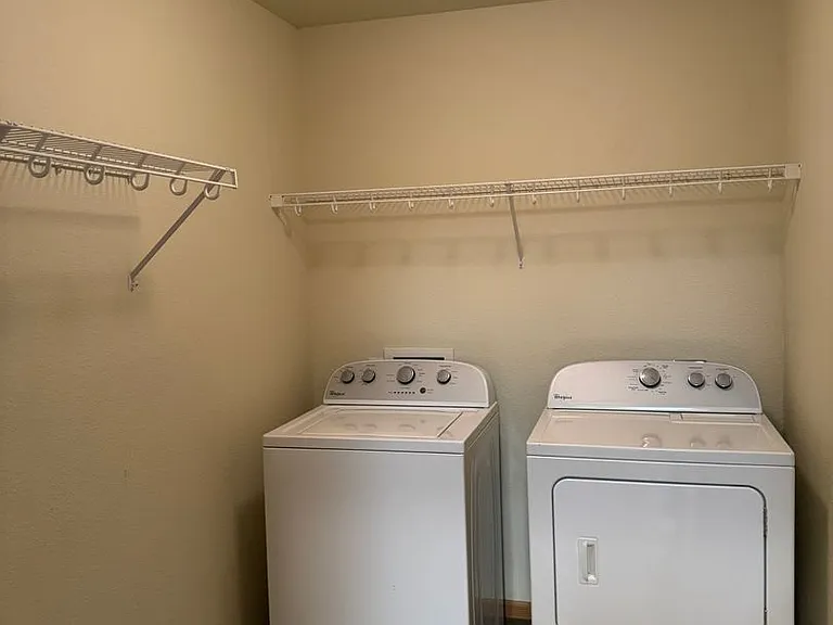 West Lake II Apartments — Photo 63