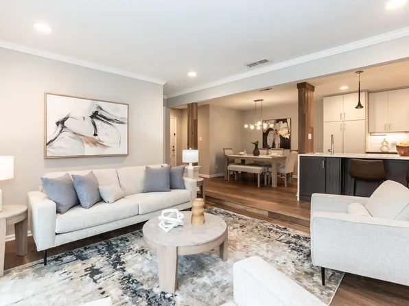 700 Bishops Park Dr Unit 205, Raleigh, NC 27605