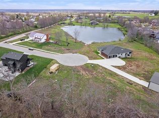 724 SW 15th Cir, Lees Summit, MO 64081