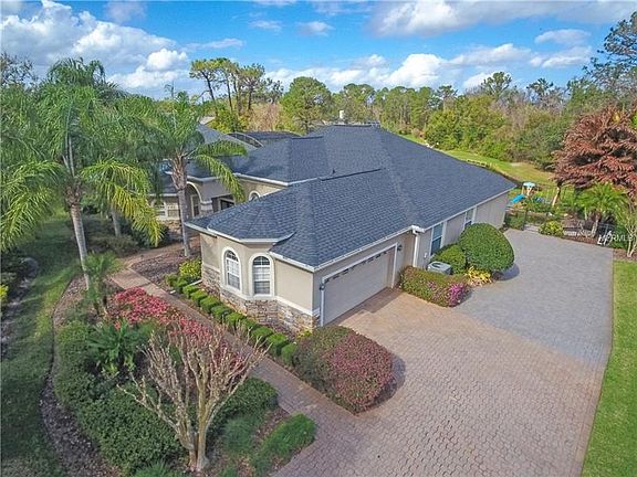 3rd image of 107 Seville Chase Dr
