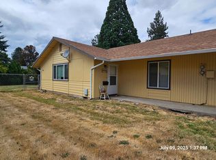 1861-63 NW Adams Street, McMinnville, OR 97128