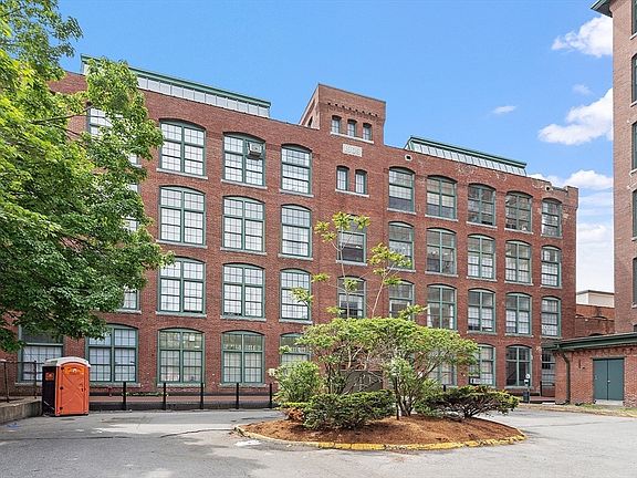 2nd image of 200 Market St #44B